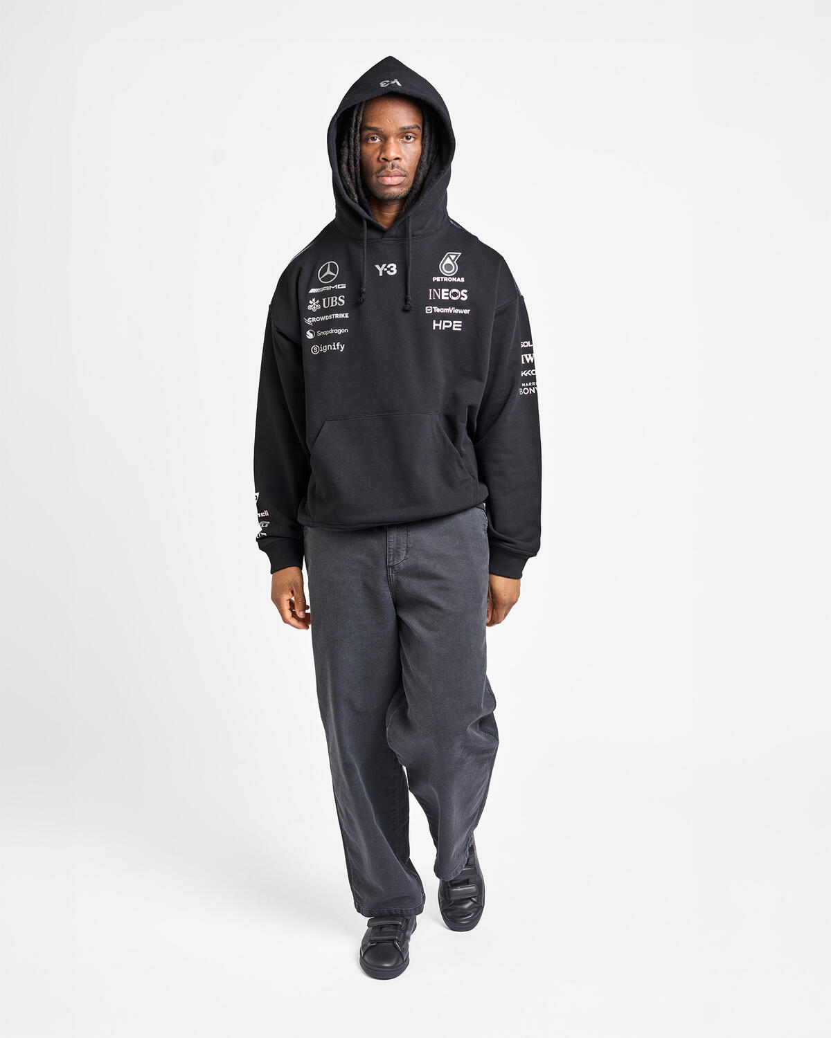 Y-3 x MERCEDES - AMG PETRONAS FORMULA 1 TEAM HOODIE | KR2392